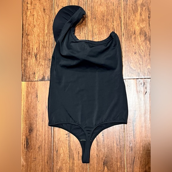 Giorgio Armani by Wolford BLUE lace top size small New $$$ - Picture 6 of 13